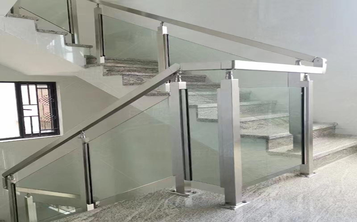 Stainless steel column glass guardrail2